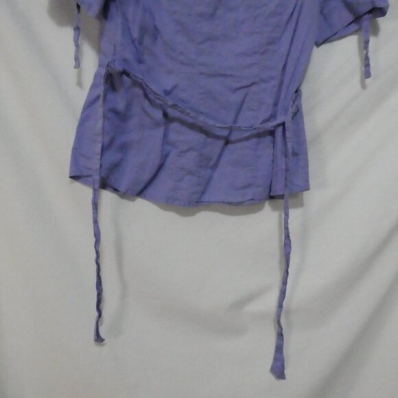 Unbranded | P2P 14 inches measured | Chic Purple V-Neck Button-Up Shirt - Picture 14 of 14